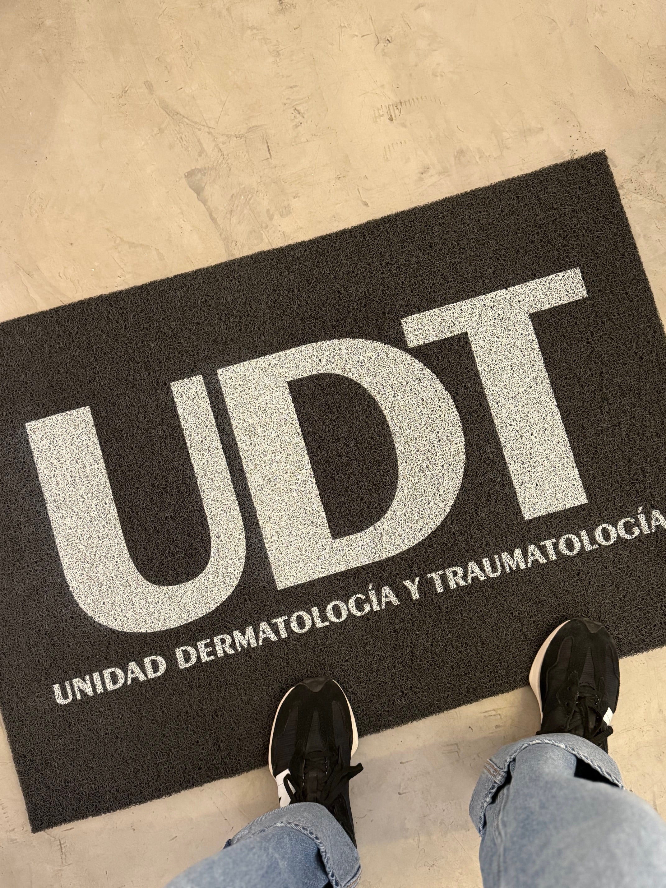 Alfombra Personalizada | 90x60 cm